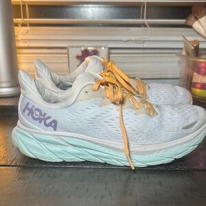 Hoka Clifton 8 Running Shoes in Blanc de Blanc